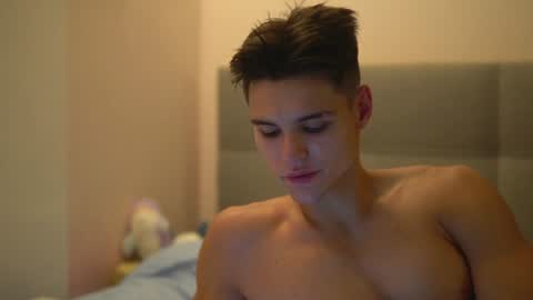 Snapshot of horny_goats chatting on 12-15-24, 07:21 Extaz Athrey Howard online show from 12-15-24, 07:21