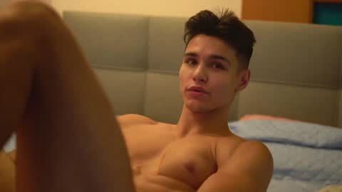 Snapshot of horny_goats chatting on 12-16-24, 01:43 Extaz Athrey Howard online show from 12-16-24, 01:43