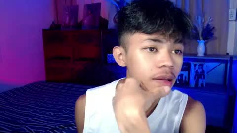 Snapshot of horny_joshxxx chatting on 06-25-26, 04:22 horny_joshxxx online show from 06-25-26, 04:22