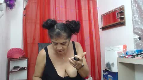 Snapshot of horny_mommy17 chatting on 05-05-26, 07:55 armina online show from 05-05-26, 07:55