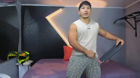 horny_nick18 online show from 04-16-26, 12:06