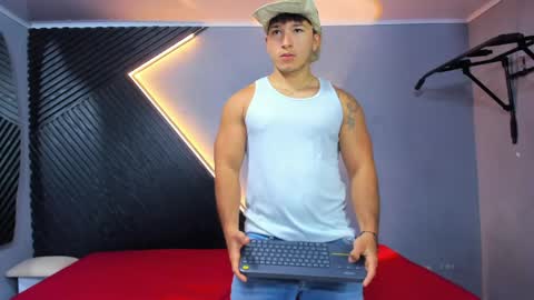 Snapshot of horny_nick18 chatting on 06-05-26, 12:11 horny_nick18 online show from 06-05-26, 12:11