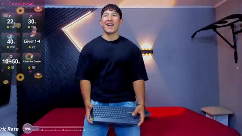 Snapshot of horny_nick18 chatting on 06-15-26, 01:13 horny_nick18 online show from 06-15-26, 01:13
