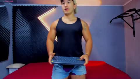 Snapshot of horny_nick18 chatting on 06-17-26, 11:45 horny_nick18 online show from 06-17-26, 11:45