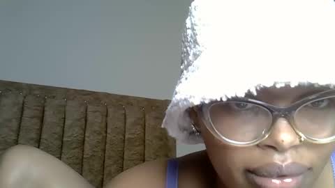 Snapshot of horny_sexy_baby chatting on 12-19-25, 02:02 horny_sexy_baby online show from 12-19-25, 02:02