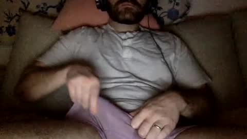 horny_thick_cock online show from 09-30-25, 03:00
