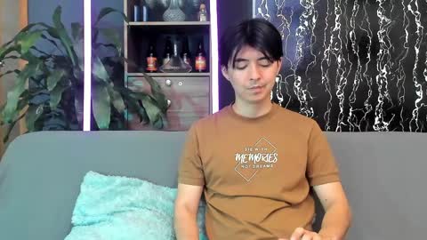 Alex and Camilo online show from 04-12-26, 02:33