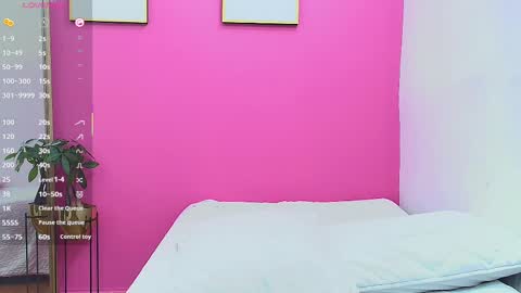 Khloe  online show from 03-04-25, 12:33