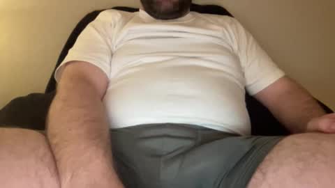 Snapshot of hornychef_92 chatting on 12-14-25, 02:50 hornychef 92 online show from 12-14-25, 02:50