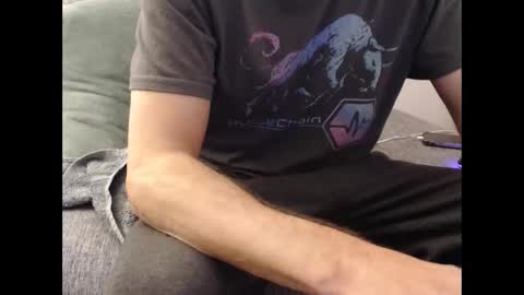 Ahhhh mom use me online show from 12-22-25, 11:57