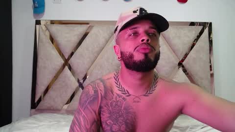 Snapshot of hornygirl_20000 chatting on 11-01-25, 11:29 hornygirl_20000 online show from 11-01-25, 11:29