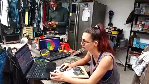 Snapshot of hornyhippies0080 chatting on 10-12-25, 10:58 Nix D online show from 10-12-25, 10:58