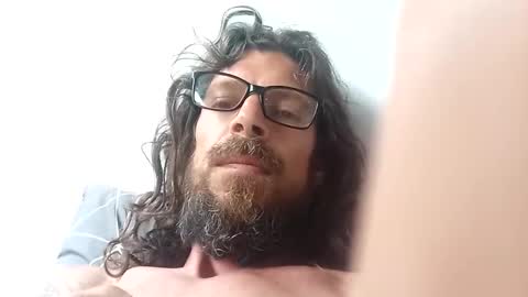 Snapshot of hornyhippies0080 chatting on 10-26-25, 06:08 Nix D online show from 10-26-25, 06:08