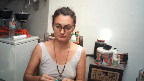 Snapshot of hornyhippies0080 chatting on 06-05-26, 02:12 Nix D online show from 06-05-26, 02:12