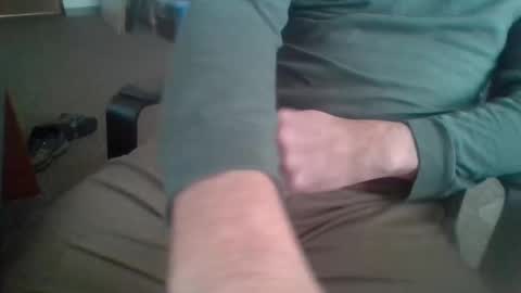 Snapshot of hornyhubby1001 chatting on 01-05-26, 05:27 hornyhubby1001 online show from 01-05-26, 05:27