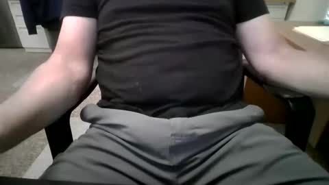 Snapshot of hornyhubby1001 chatting on 06-05-26, 01:39 hornyhubby1001 online show from 06-05-26, 01:39