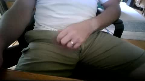 Snapshot of hornyhubby1001 chatting on 06-13-26, 08:18 hornyhubby1001 online show from 06-13-26, 08:18