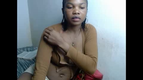 Snapshot of hornyxbum chatting on 11-11-25, 10:54 hornyxbum online show from 11-11-25, 10:54