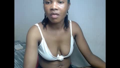 Snapshot of hornyxbum chatting on 11-18-25, 08:35 hornyxbum online show from 11-18-25, 08:35