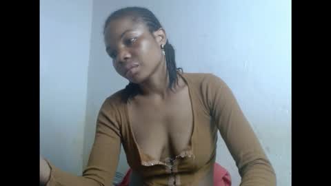 Snapshot of hornyxbum chatting on 11-19-25, 12:16 hornyxbum online show from 11-19-25, 12:16