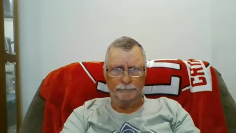 Snapshot of hot4tightholes chatting on 05-04-26, 01:29 hot4tightholes online show from 05-04-26, 01:29