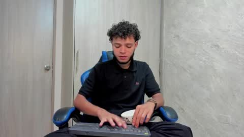 hot bad boy69 online show from 04-06-26, 10:33