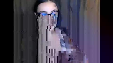 v     online show from 02-15-25, 10:10