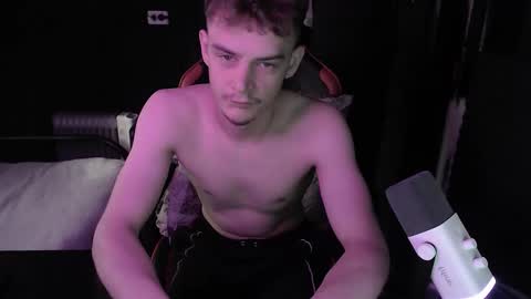 Hot boy 2002 online show from 10-04-25, 12:58