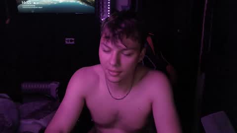 Hot boy 2002 online show from 10-06-25, 07:44