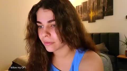 LiluCaroline online show from 06-15-26, 06:54