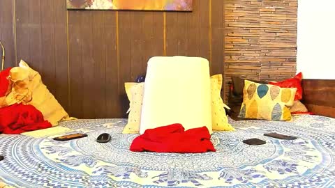 hot_chocolate4u online show from 03-10-26, 10:20