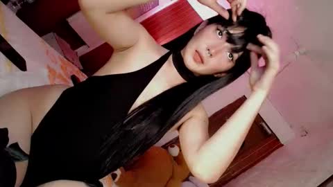 its me CLAUDIA online show from 04-07-26, 05:30