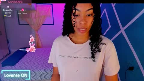 Snapshot of hot_couple07_ chatting on 09-27-25, 05:12 Hot Couple online show from 09-27-25, 05:12