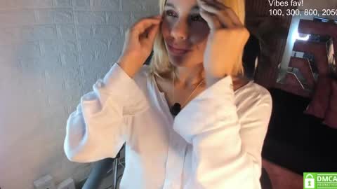 Snapshot of hot_cupid01 chatting on 04-29-26, 10:41 Valery online show from 04-29-26, 10:41