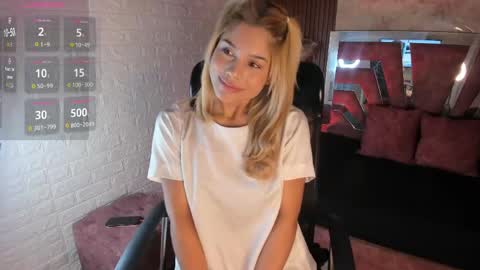 Snapshot of hot_cupid01 chatting on 05-28-26, 10:56 Valery online show from 05-28-26, 10:56