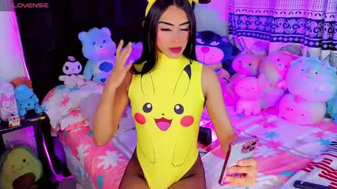 Snapshot of hot_eyes16 chatting on 05-06-26, 01:57 Valens online show from 05-06-26, 01:57