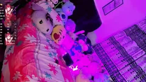 Snapshot of hot_eyes16 chatting on 05-15-26, 11:28 Valens online show from 05-15-26, 11:28