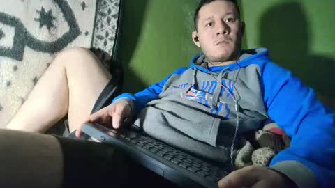 hot_guy36 online show from 12-19-25, 03:02