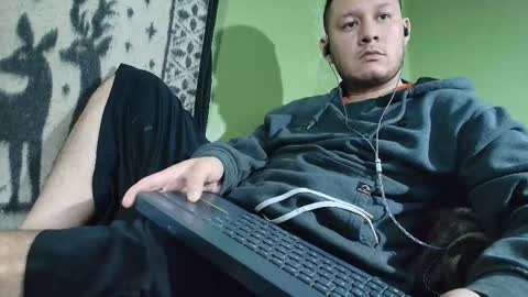 hot_guy36 online show from 03-15-26, 04:02