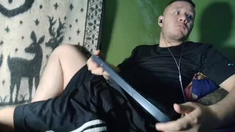 hot_guy36 online show from 04-04-26, 03:38