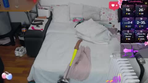 Jessica  Tyler online show from 01-19-25, 10:17