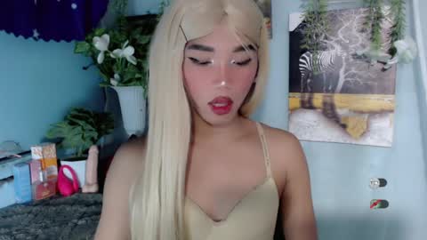 Khianna online show from 04-16-26, 09:39