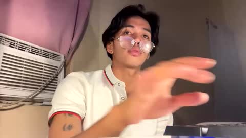 Snapshot of hot_kianxx chatting on 05-15-26, 09:55 hot_kianxx online show from 05-15-26, 09:55