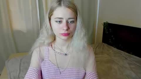 Snapshot of hot_kittie_hot chatting on 06-21-26, 08:28 hot_kittie_hot online show from 06-21-26, 08:28