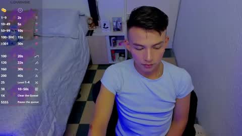Alejandro online show from 04-29-26, 01:43