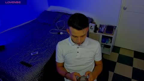 Alejandro online show from 05-12-26, 02:19