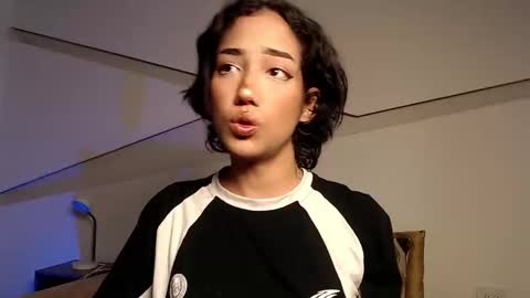 Alana online show from 09-08-25, 09:58