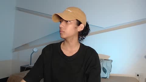 Alana online show from 10-05-25, 09:02