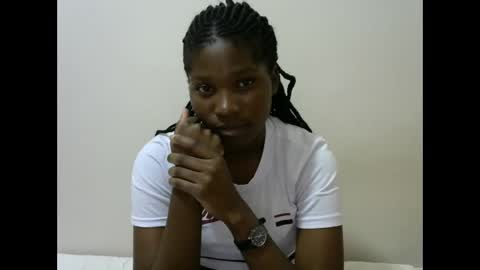 Snapshot of hot_lonnah chatting on 01-20-25, 12:28 LONNAH online show from 01-20-25, 12:28