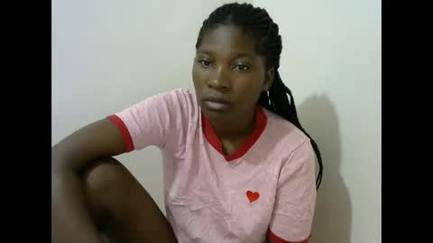Snapshot of hot_lonnah chatting on 01-23-25, 07:11 LONNAH online show from 01-23-25, 07:11